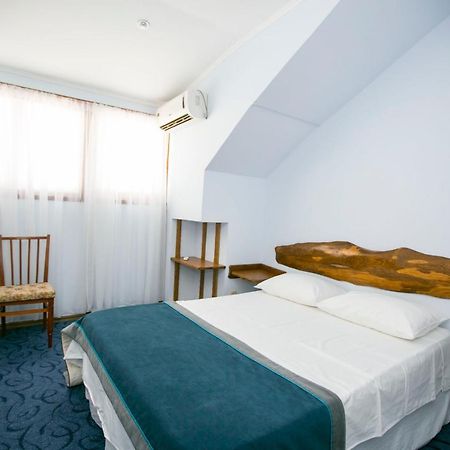 Guest House Lavr Гагра Экстерьер фото