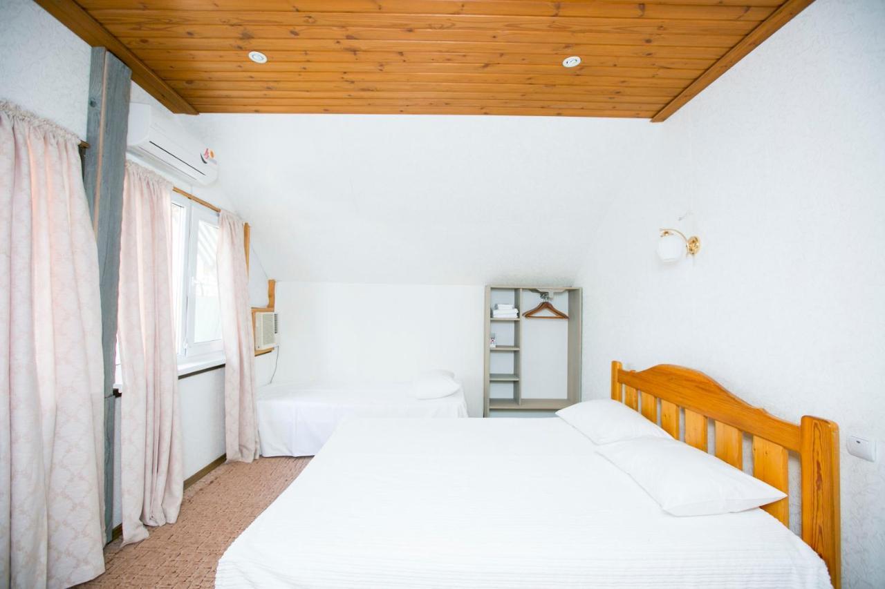Guest House Lavr Гагра Экстерьер фото