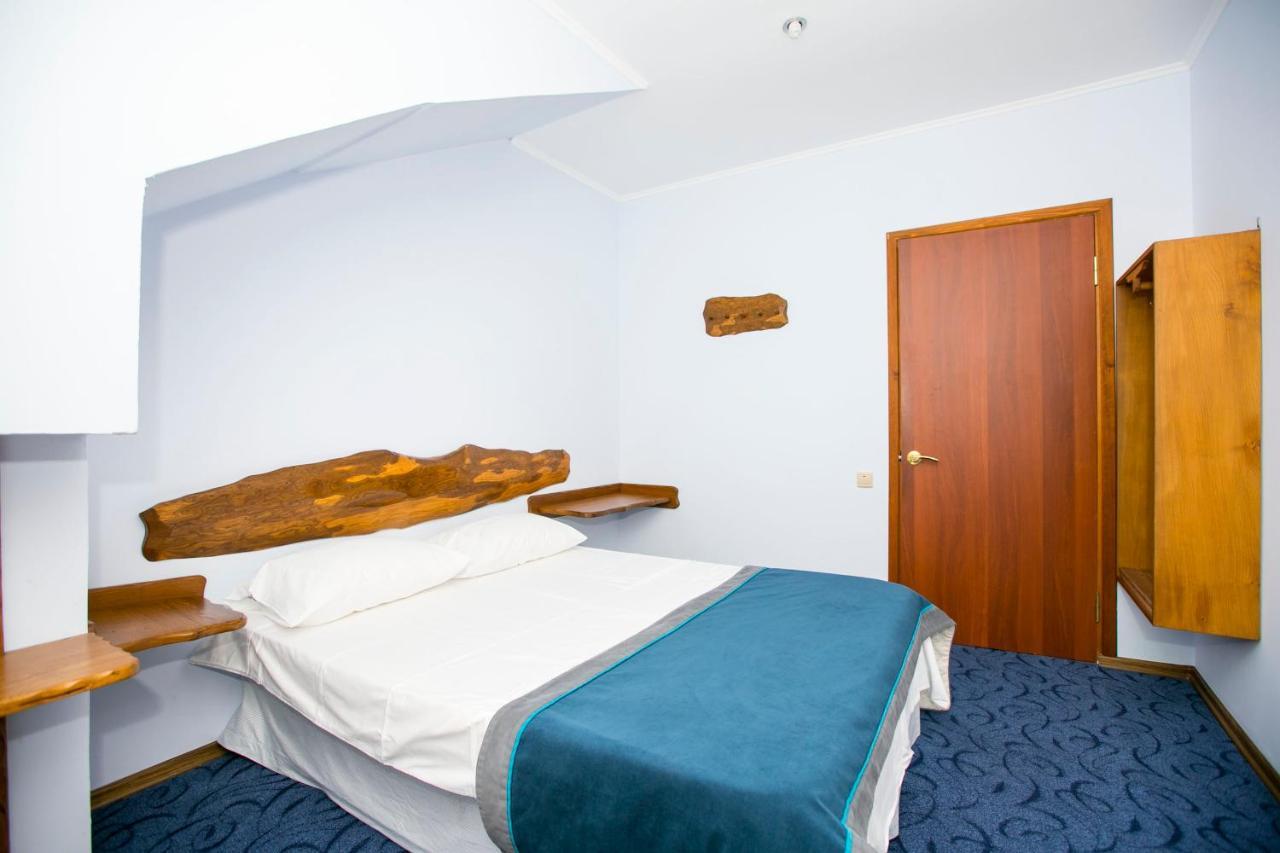 Guest House Lavr Гагра Экстерьер фото