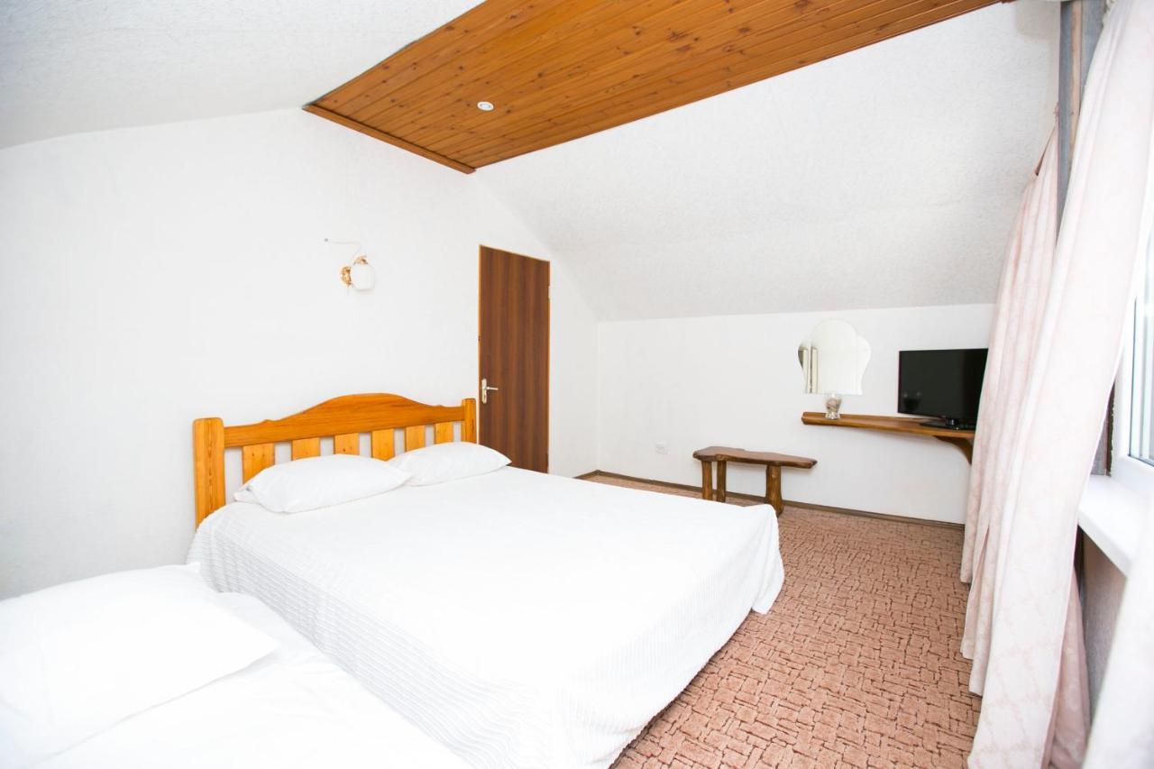 Guest House Lavr Гагра Экстерьер фото