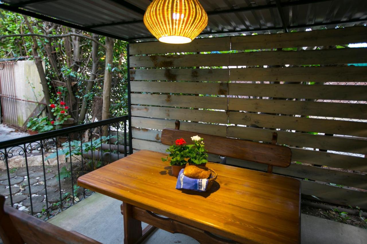 Guest House Lavr Гагра Экстерьер фото