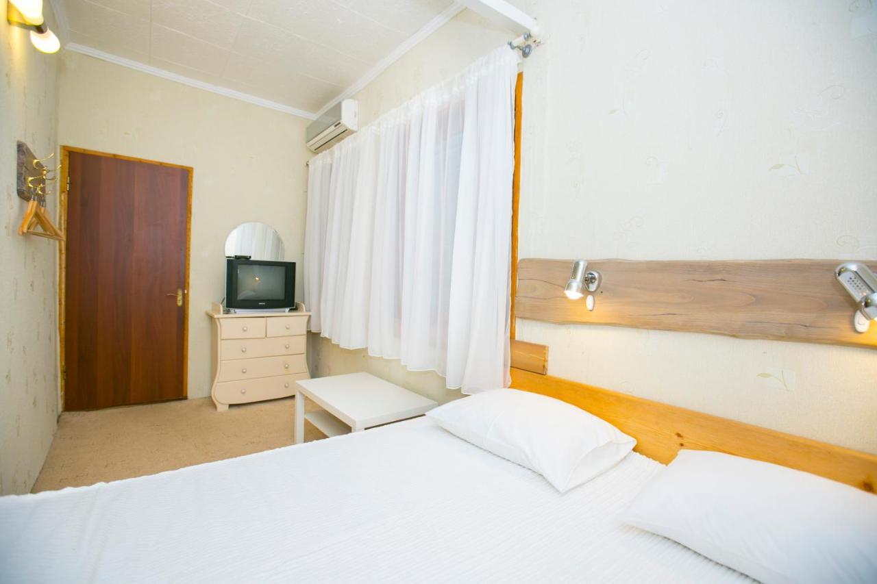 Guest House Lavr Гагра Экстерьер фото